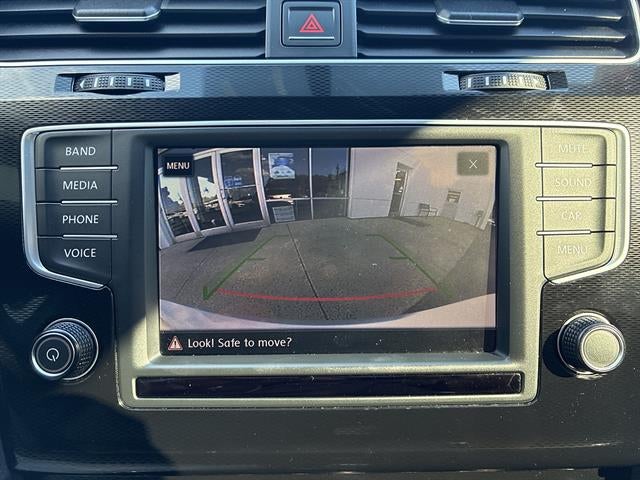 2017 Volkswagen Golf GTI 2.0T 4-Door S DSG