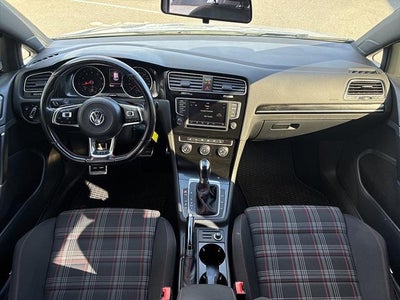 2017 Volkswagen Golf GTI 2.0T 4-Door S DSG