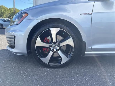 2017 Volkswagen Golf GTI 2.0T 4-Door S DSG