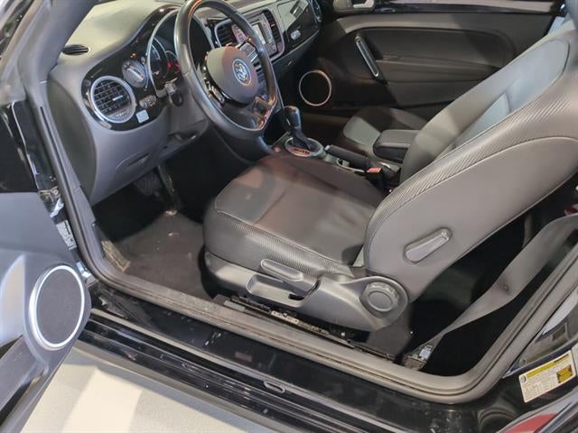 2015 Volkswagen Beetle Convertible 2dr DSG 2.0L TDI w/Sound/Nav