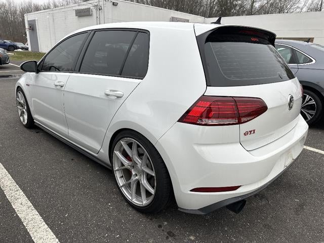 2019 Volkswagen Golf GTI SE