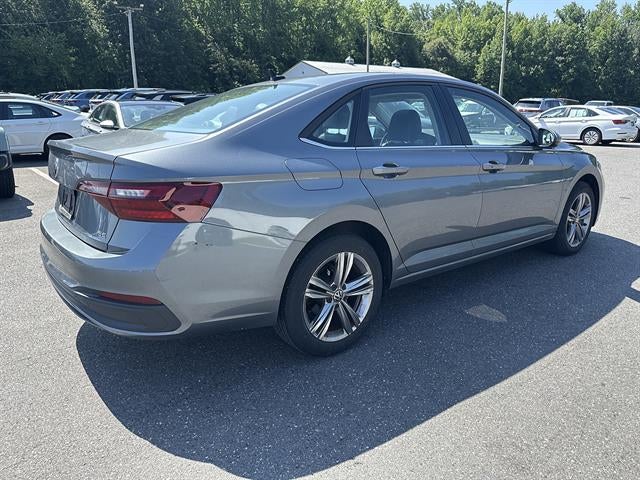 2022 Volkswagen Jetta SE Auto