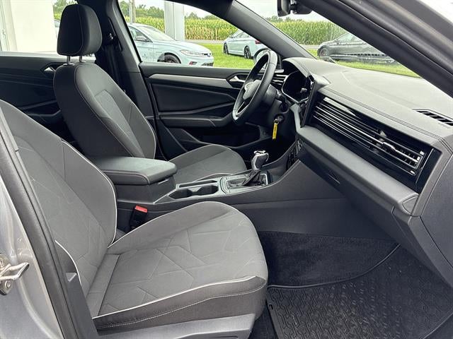 2025 Volkswagen Jetta Sport Auto