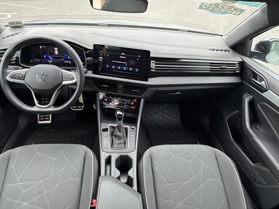 2025 Volkswagen Jetta Sport Auto