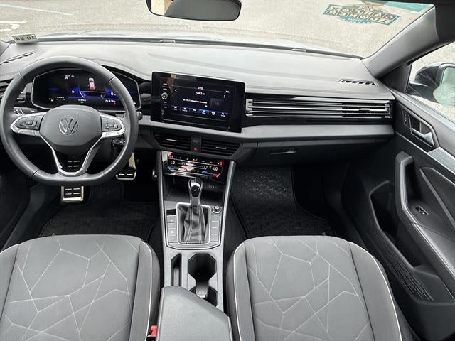 2025 Volkswagen Jetta Sport Auto