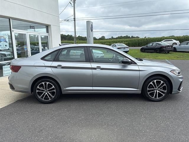 2025 Volkswagen Jetta Sport Auto