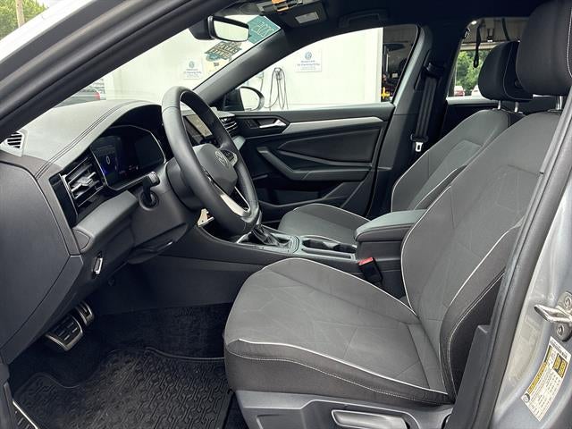 2025 Volkswagen Jetta Sport Auto