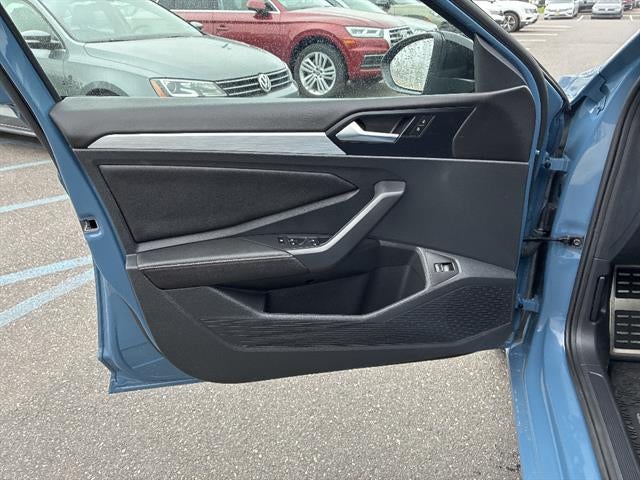 2025 Volkswagen Jetta Sport Auto