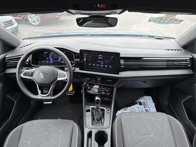 2025 Volkswagen Jetta Sport Auto