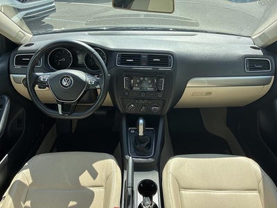 2015 Volkswagen Jetta 4dr Auto 1.8T SE