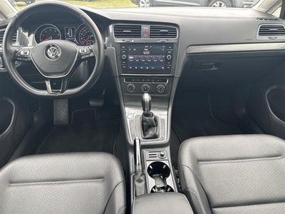 2018 Volkswagen Golf SportWagen SE