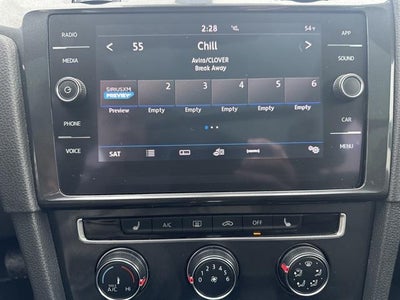 2018 Volkswagen Golf SportWagen SE