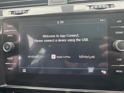 2018 Volkswagen Golf SportWagen SE