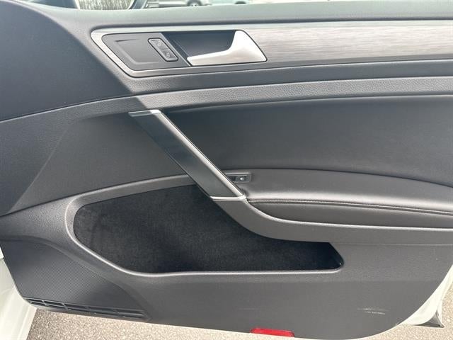 2018 Volkswagen Golf SportWagen SE