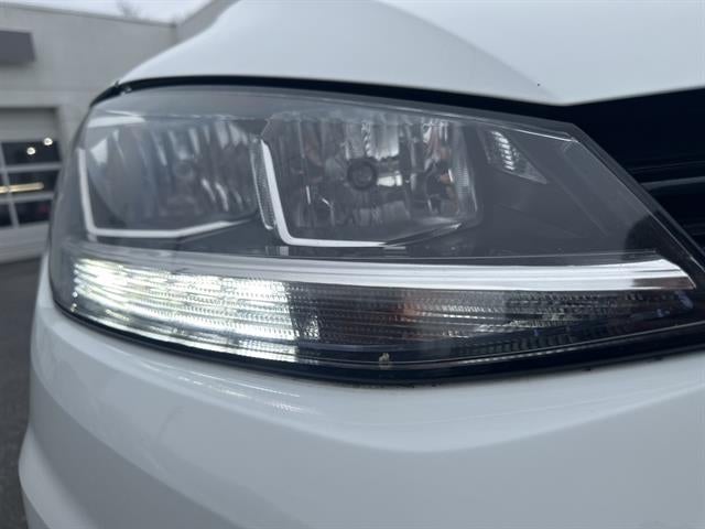 2018 Volkswagen Golf SportWagen SE