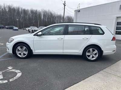 2018 Volkswagen Golf SportWagen SE