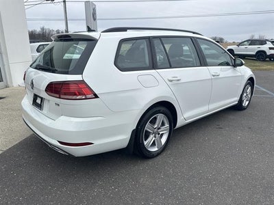 2018 Volkswagen Golf SportWagen SE