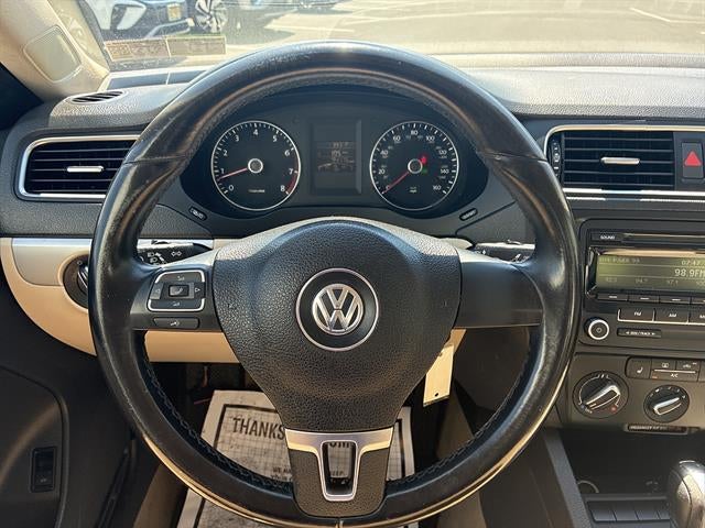 2013 Volkswagen Jetta 4dr Auto SE w/Convenience