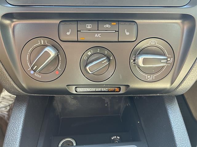 2013 Volkswagen Jetta 4dr Auto SE w/Convenience