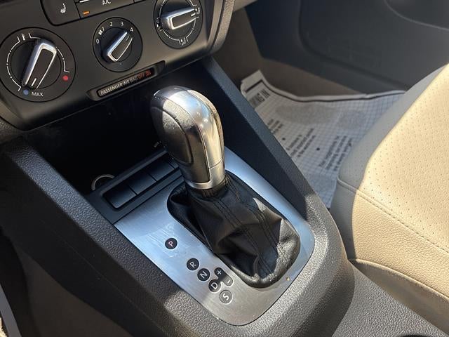 2013 Volkswagen Jetta 4dr Auto SE w/Convenience