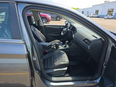 2024 Volkswagen Jetta SE Auto