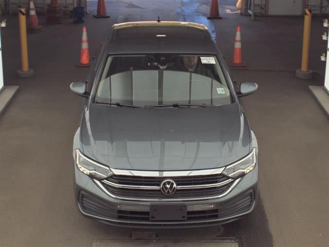 2024 Volkswagen Jetta SE Auto