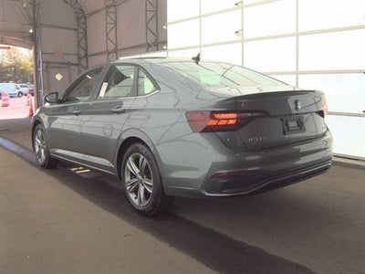 2024 Volkswagen Jetta SE Auto