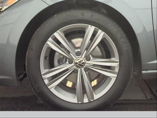 2024 Volkswagen Jetta SE Auto
