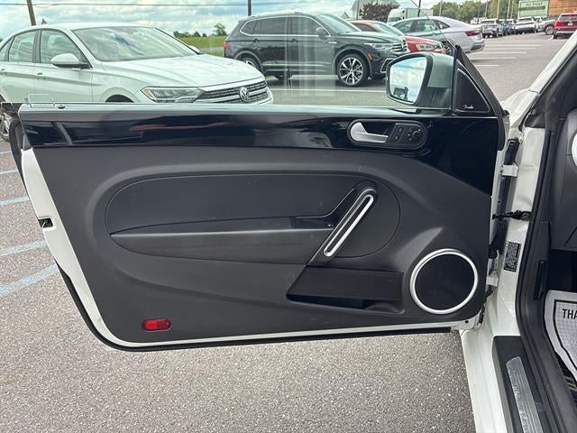 2014 Volkswagen Beetle 2dr DSG 2.0L TDI