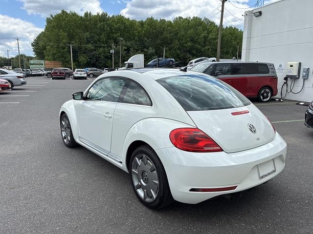 2014 Volkswagen Beetle 2dr DSG 2.0L TDI