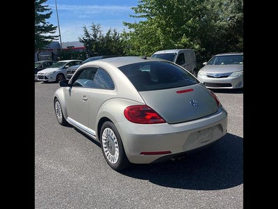 2014 Volkswagen Beetle 2dr Auto 2.5L PZEV *Ltd Avail*
