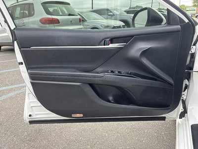 2019 Toyota Camry SE Auto