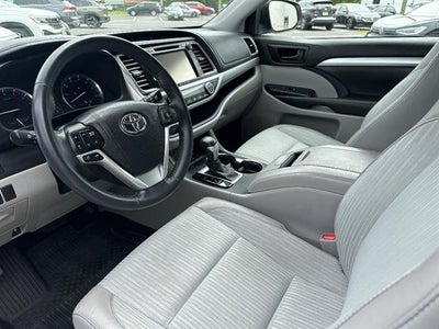 2016 Toyota Highlander AWD 4dr V6 LE