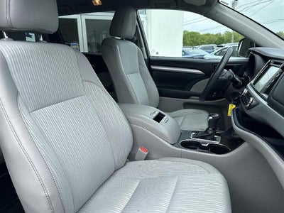 2016 Toyota Highlander AWD 4dr V6 LE