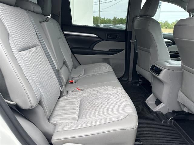 2016 Toyota Highlander AWD 4dr V6 LE
