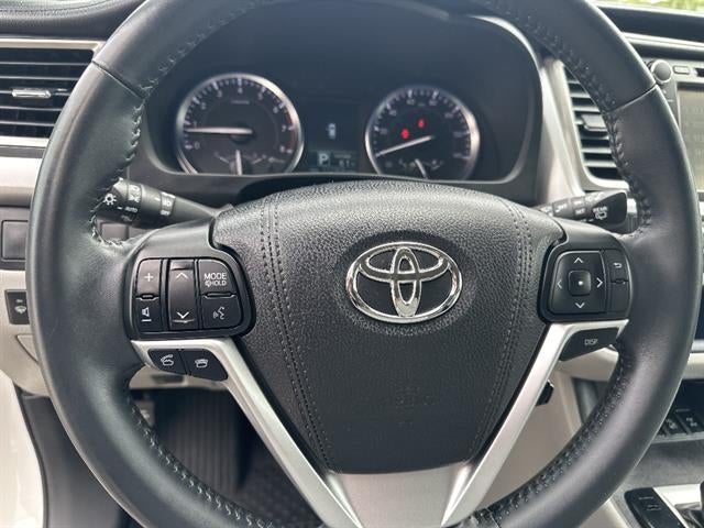 2016 Toyota Highlander AWD 4dr V6 LE