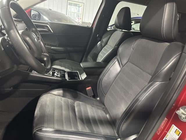 2023 Mitsubishi Outlander PHEV SE