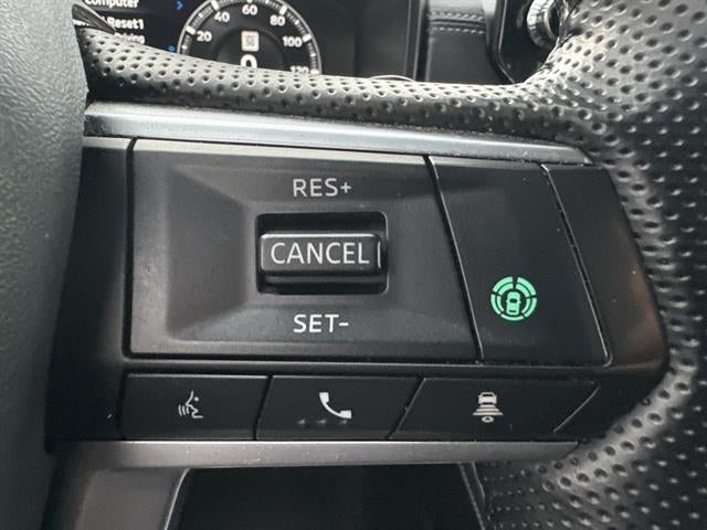 2023 Mitsubishi Outlander PHEV SE