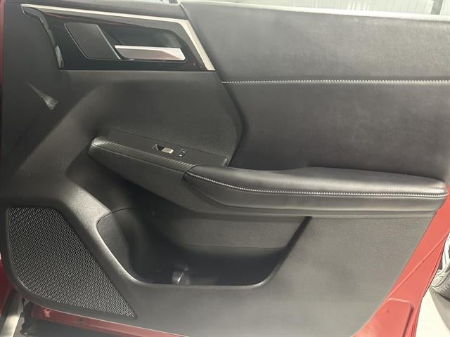 2023 Mitsubishi Outlander PHEV SE