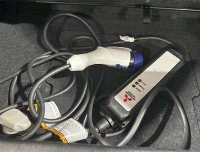 2023 Mitsubishi Outlander PHEV SE