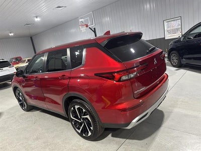 2023 Mitsubishi Outlander PHEV SE
