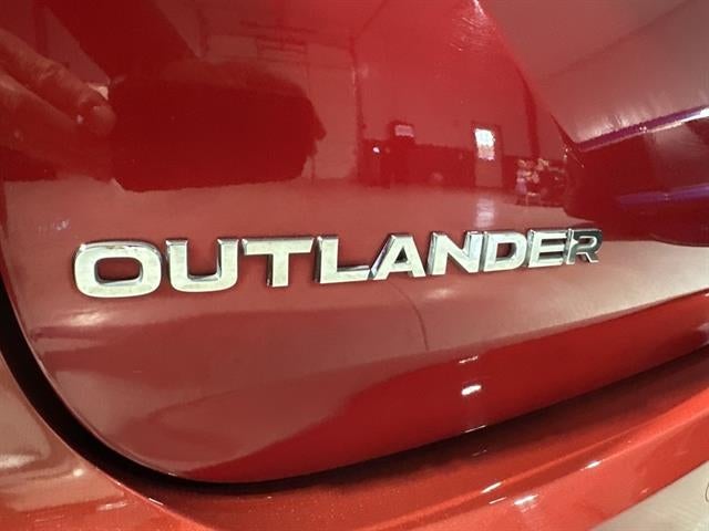 2023 Mitsubishi Outlander PHEV SE