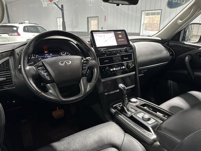 2024 INFINITI QX80 LUXE