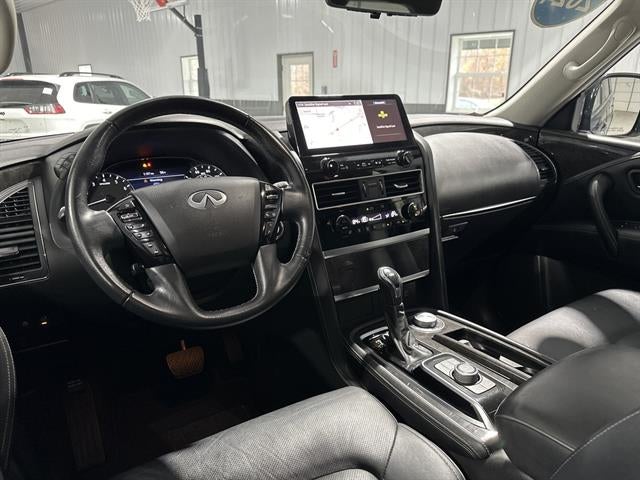 2024 INFINITI QX80 LUXE