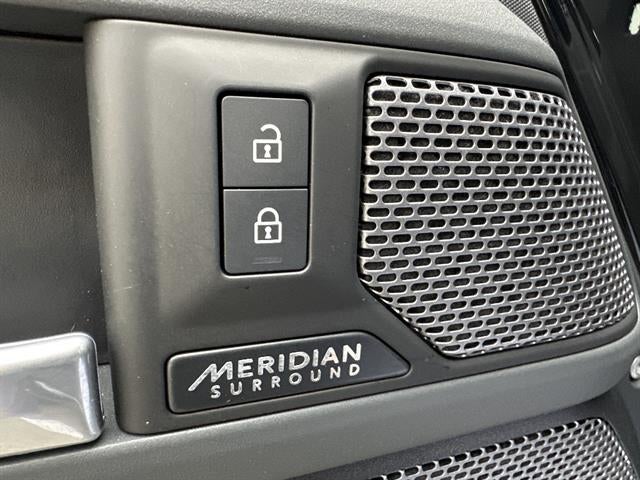 2024 Land Rover Defender 90 P400 X-Dynamic SE
