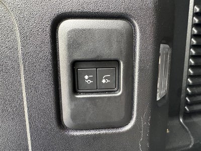 2024 Land Rover Defender 90 P400 X-Dynamic SE