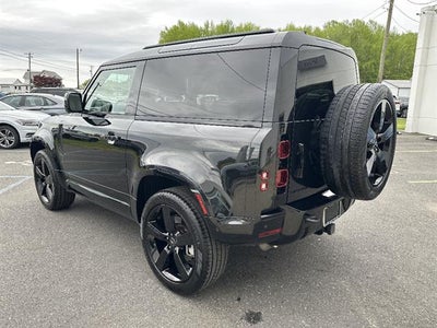 2024 Land Rover Defender 90 P400 X-Dynamic SE