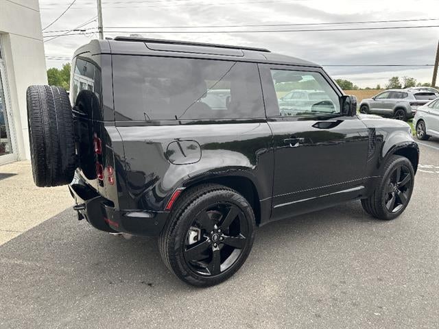 2024 Land Rover Defender 90 P400 X-Dynamic SE