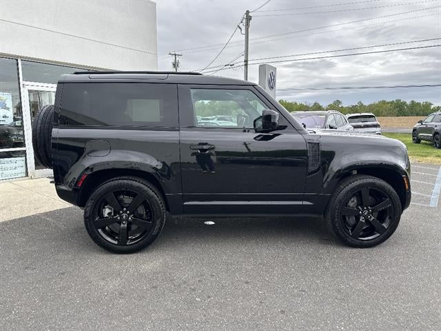 2024 Land Rover Defender 90 P400 X-Dynamic SE