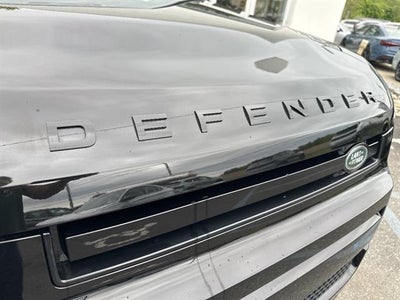 2024 Land Rover Defender 90 P400 X-Dynamic SE